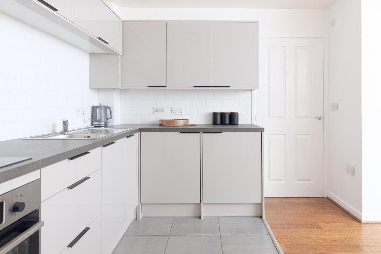 Luxury Apartment, Birmingham-Parking Екстериор снимка